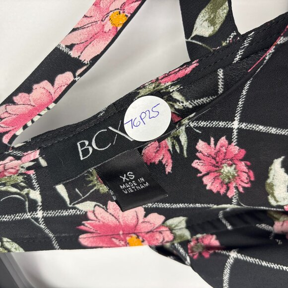 BCX Women's Cold-Shoulder Plaid Floral Short Sleeve Blouse Black White XS NWOT - Picture 4 of 4